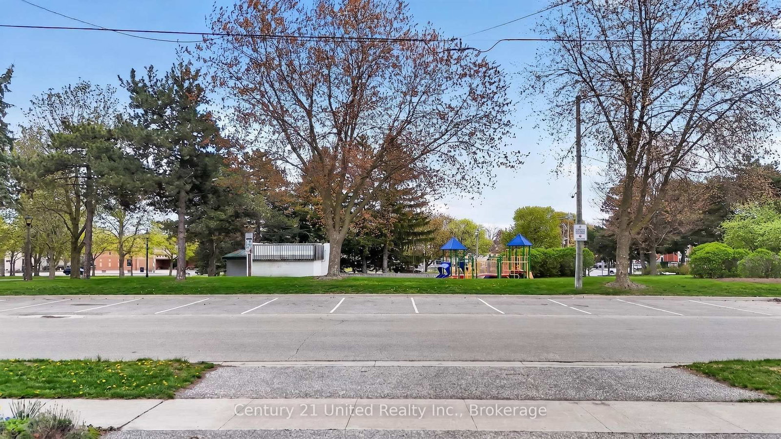 810 Byron St, Whitby, view 39