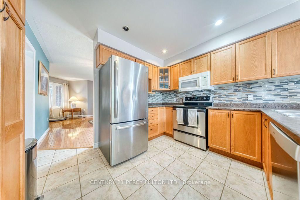 589 Blackwood Boulevard • Oshawa, ON photo 12