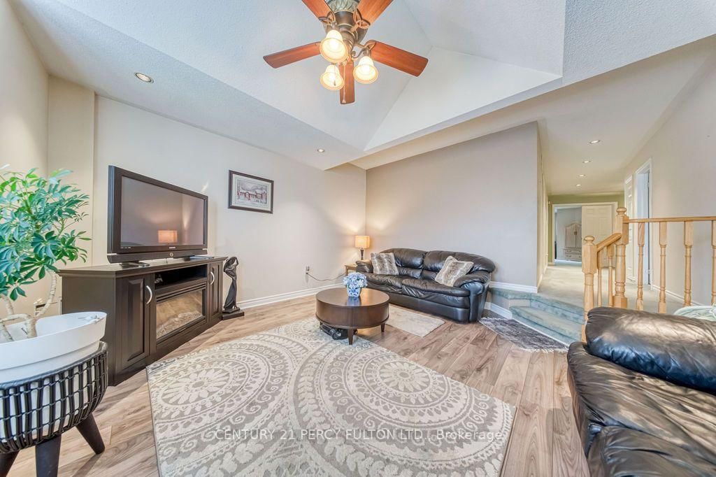 589 Blackwood Boulevard • Oshawa, ON photo 18