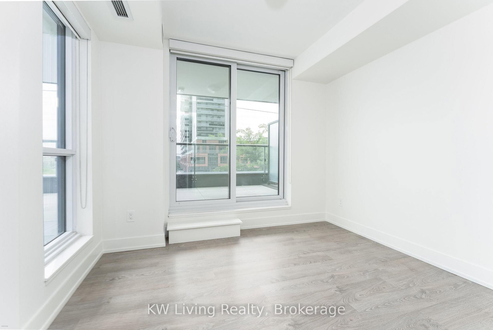2550 Simcoe Street N • #207 • Oshawa, ON photo 8