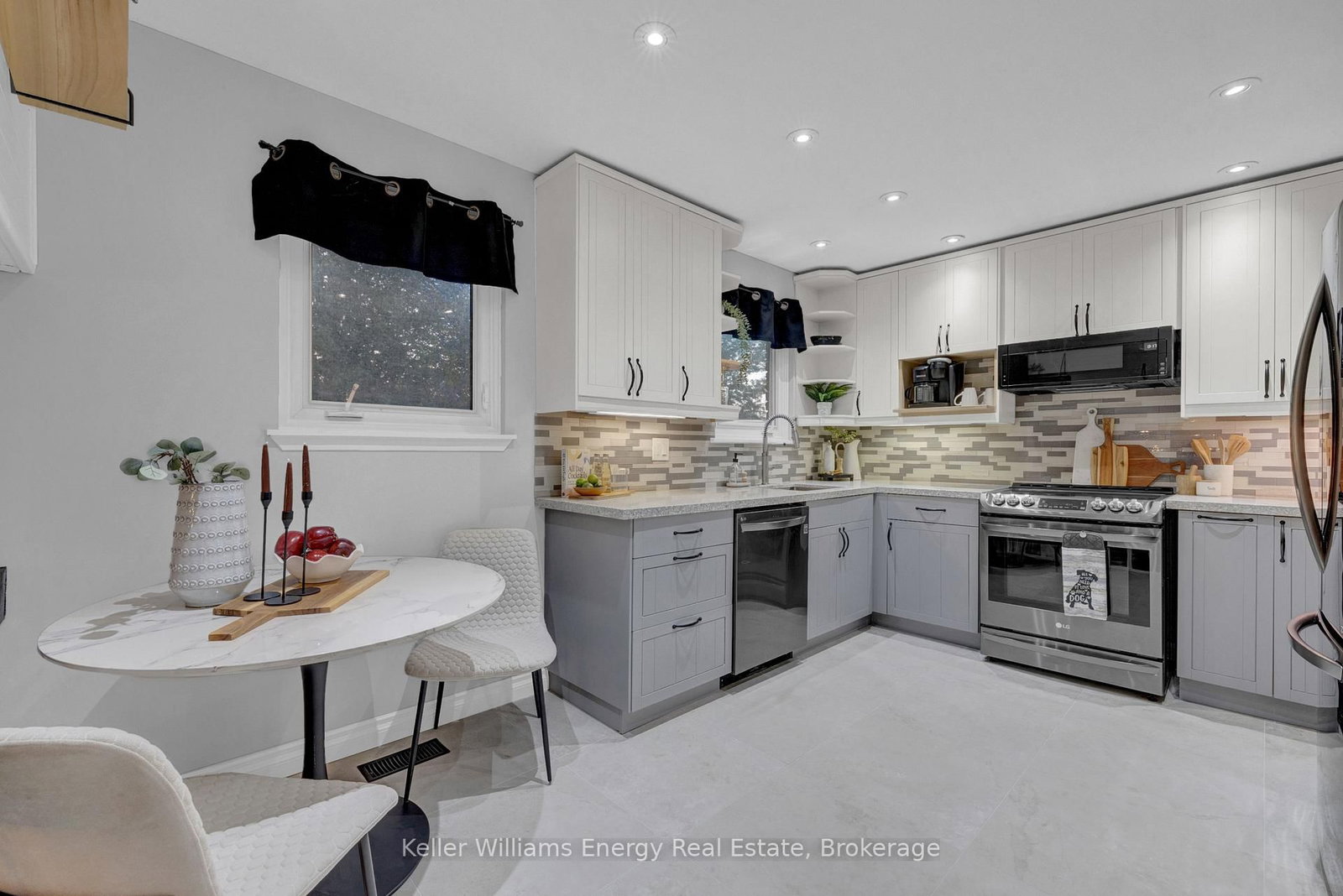 38 Spry Avenue • Clarington, ON photo 13