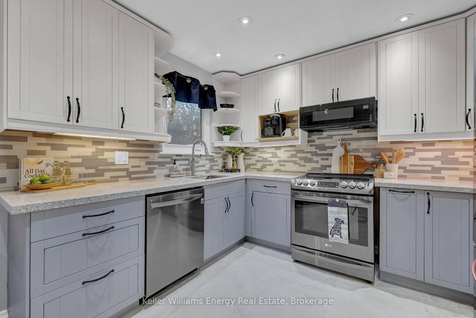 38 Spry Avenue • Clarington, ON photo 15