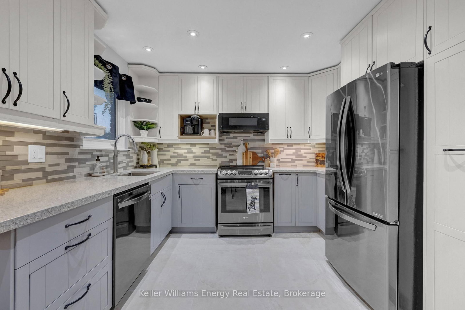 38 Spry Avenue • Clarington, ON photo 16