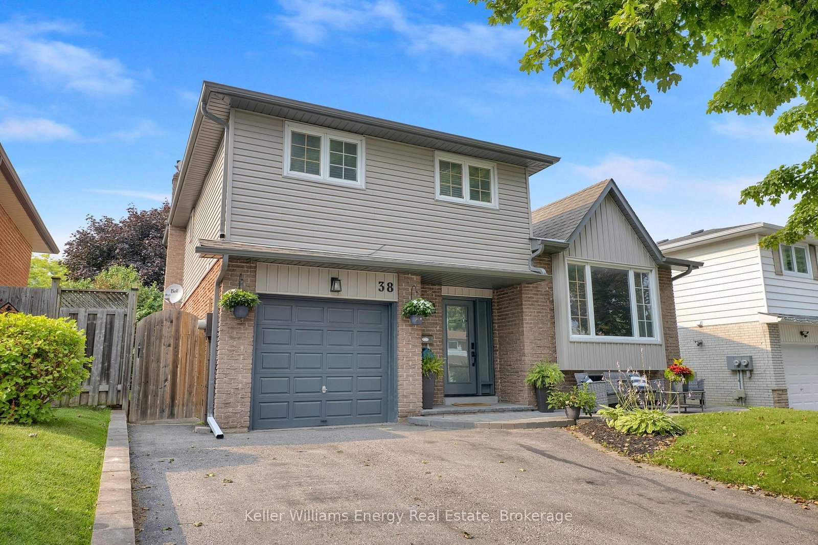38 Spry Avenue • Clarington, ON photo 4