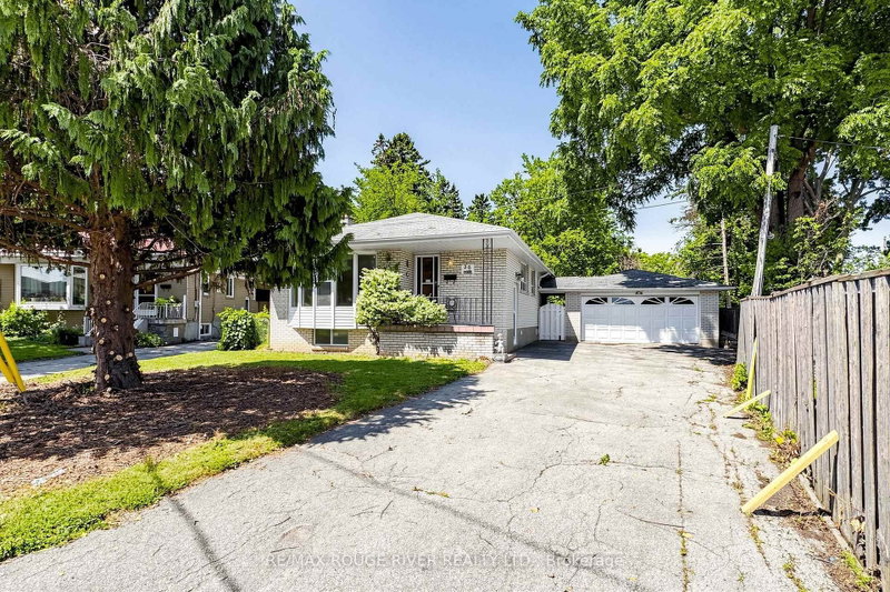 38 Lombardy Crescent