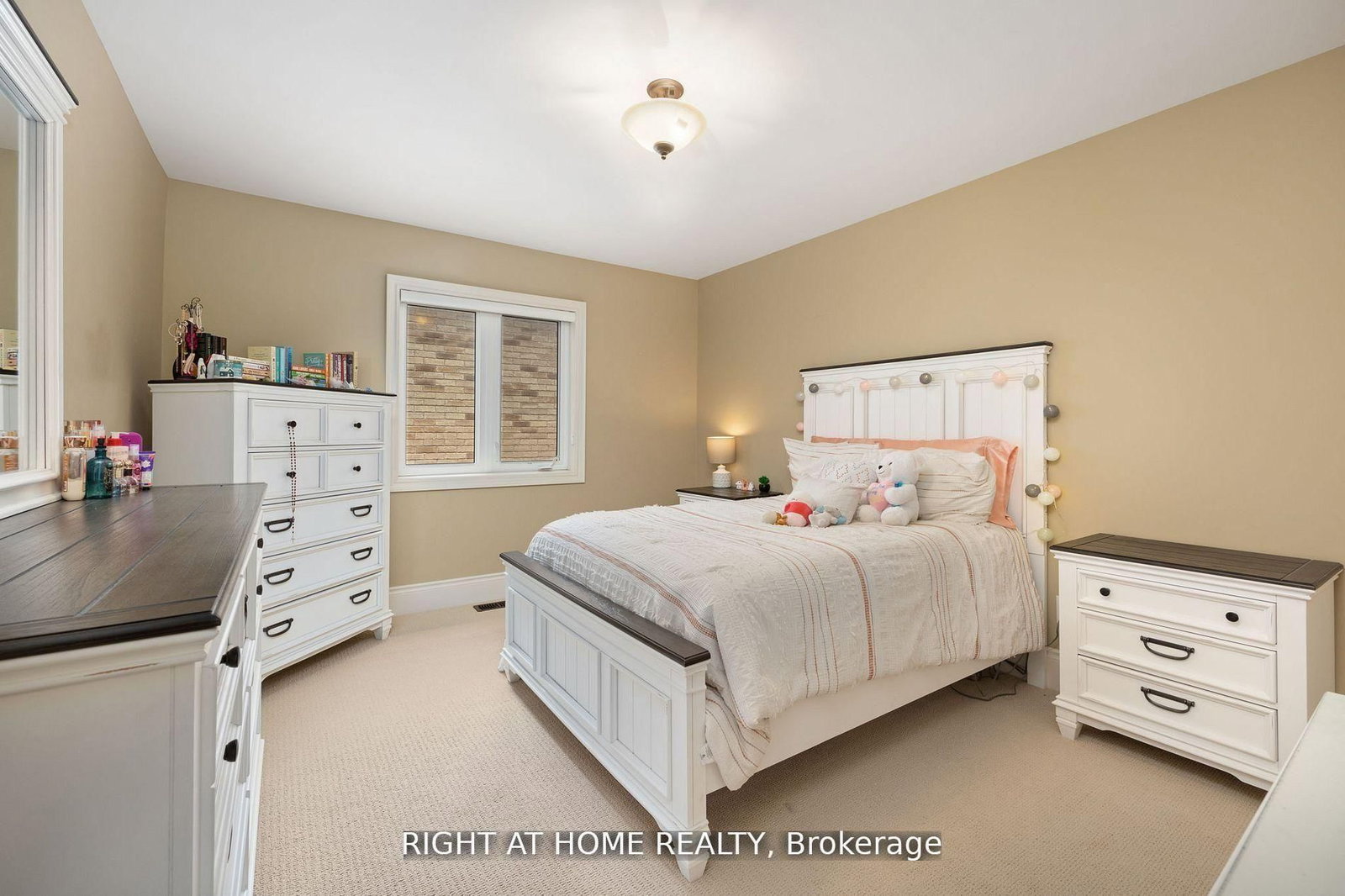 25 CHARTERHOUSE Drive N • Whitby, ON photo 16