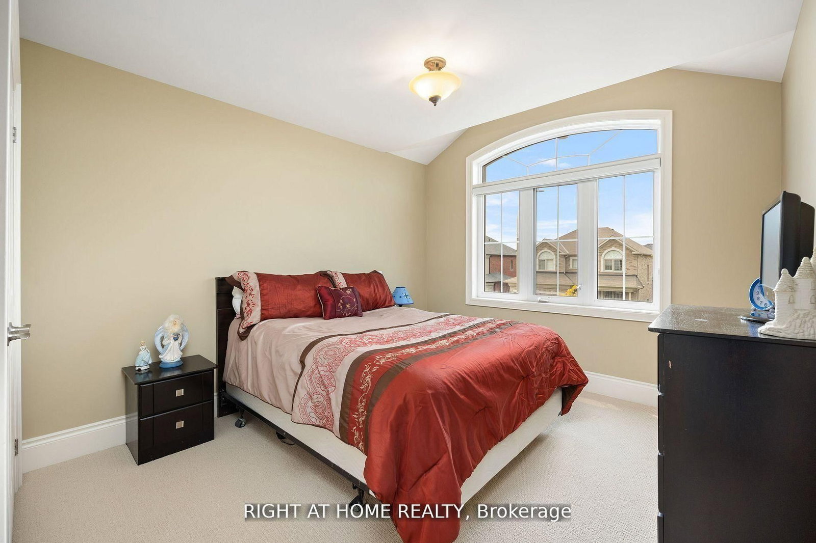 25 CHARTERHOUSE Drive N • Whitby, ON photo 17