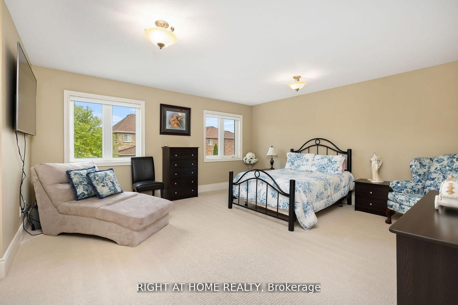25 CHARTERHOUSE Drive N • Whitby, ON photo 19