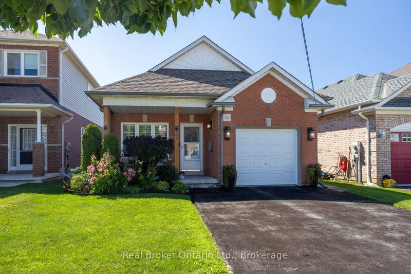 15 Frank Wheeler Avenue