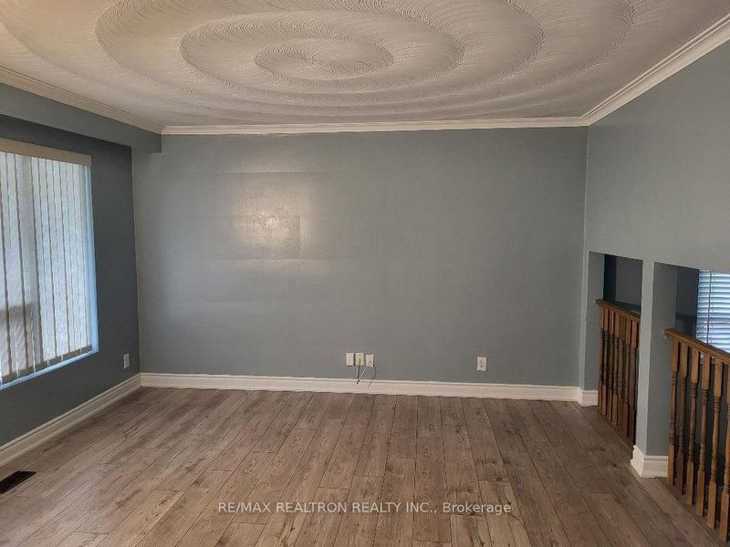 Main - 89 Dolly Varden Boulevard