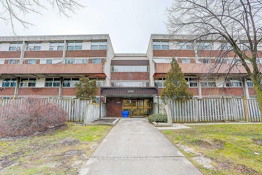 204 - 3765 Sheppard Avenue 2