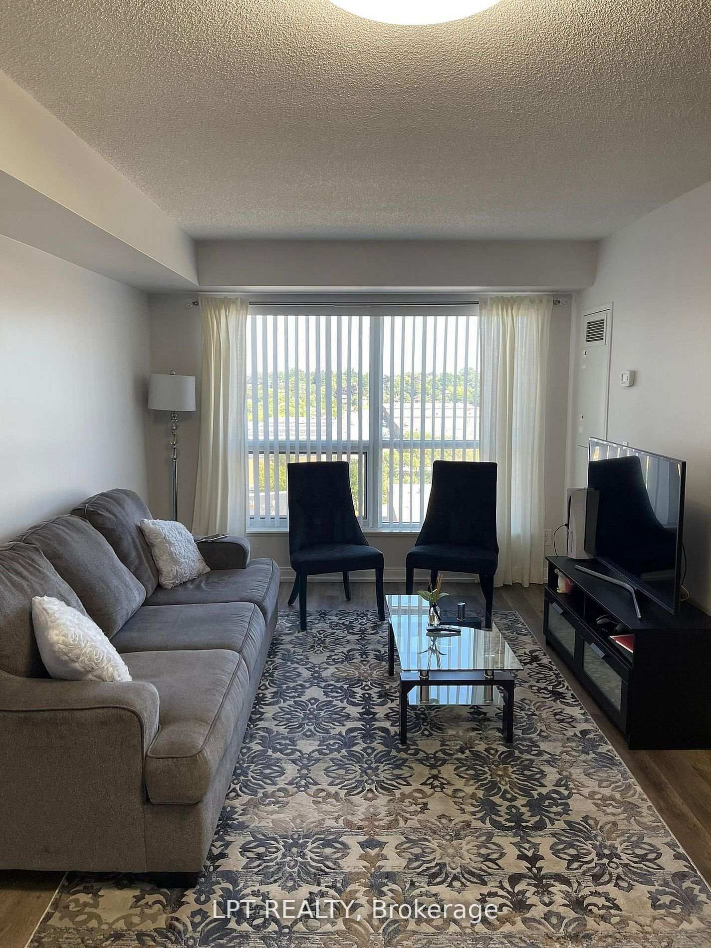 812 - 181 Village Green Square, Toronto 3