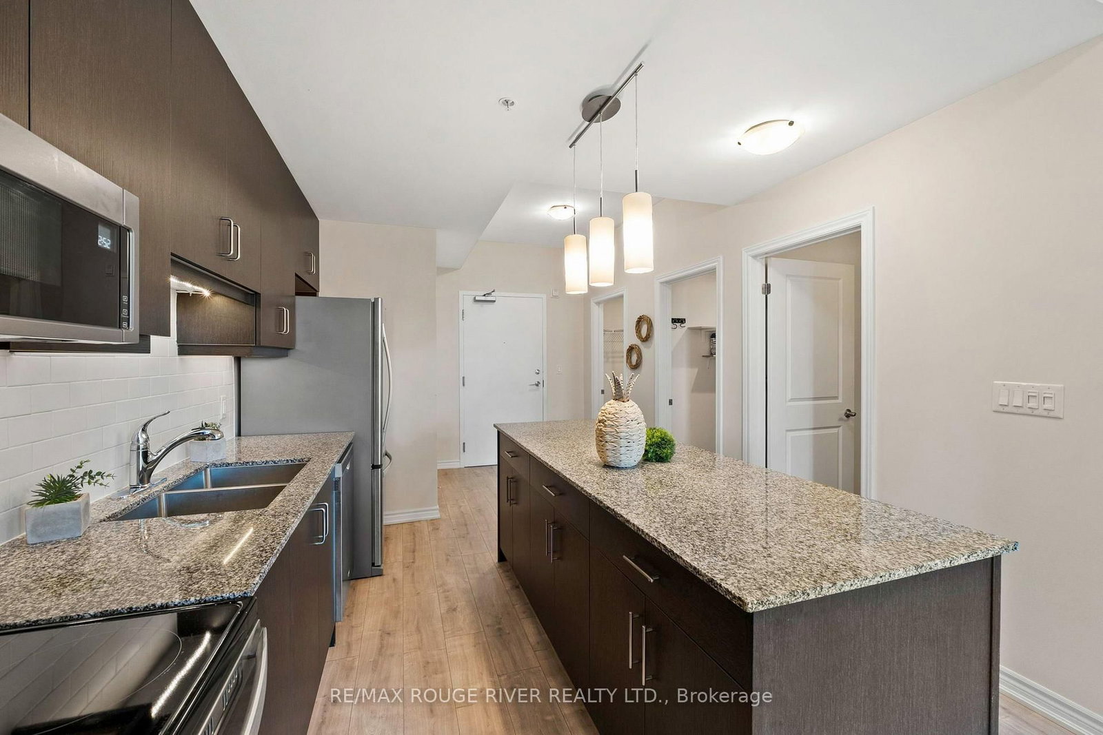 109 King Avenue E • #607 • Clarington, ON photo 9