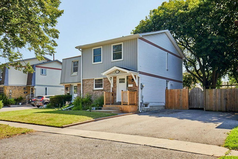 831 Gentry Crescent