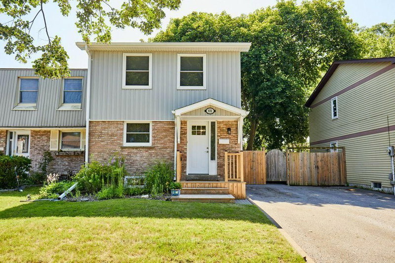 831 Gentry Crescent