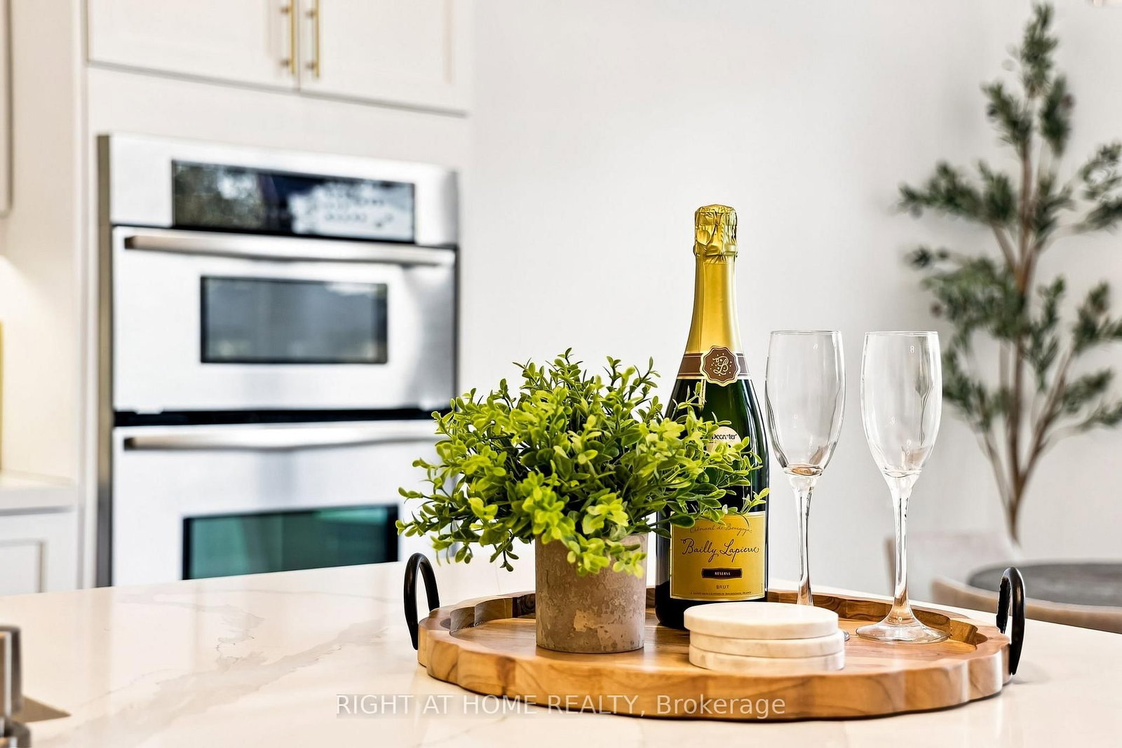 179 Cachet Boulevard • Whitby, ON photo 12