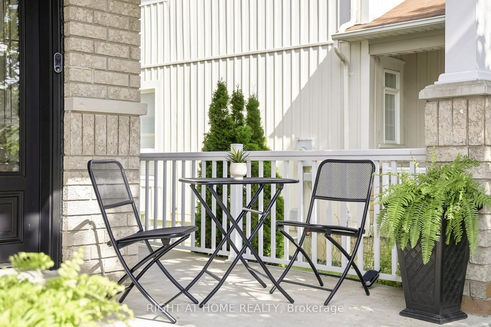 179 Cachet Boulevard • Whitby, ON photo 4
