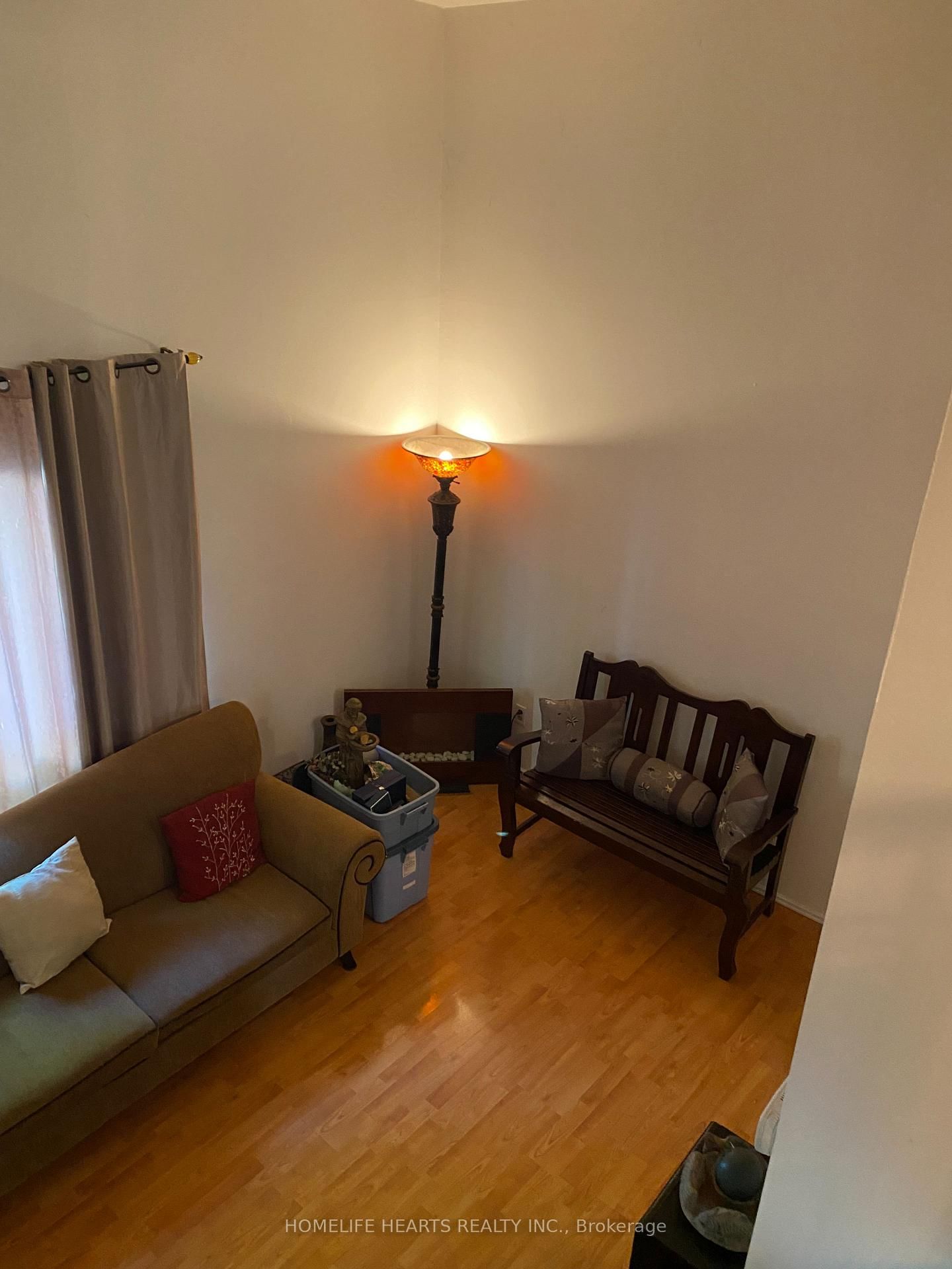 21 Rockwood Drive • #22 • Toronto, ON photo 9