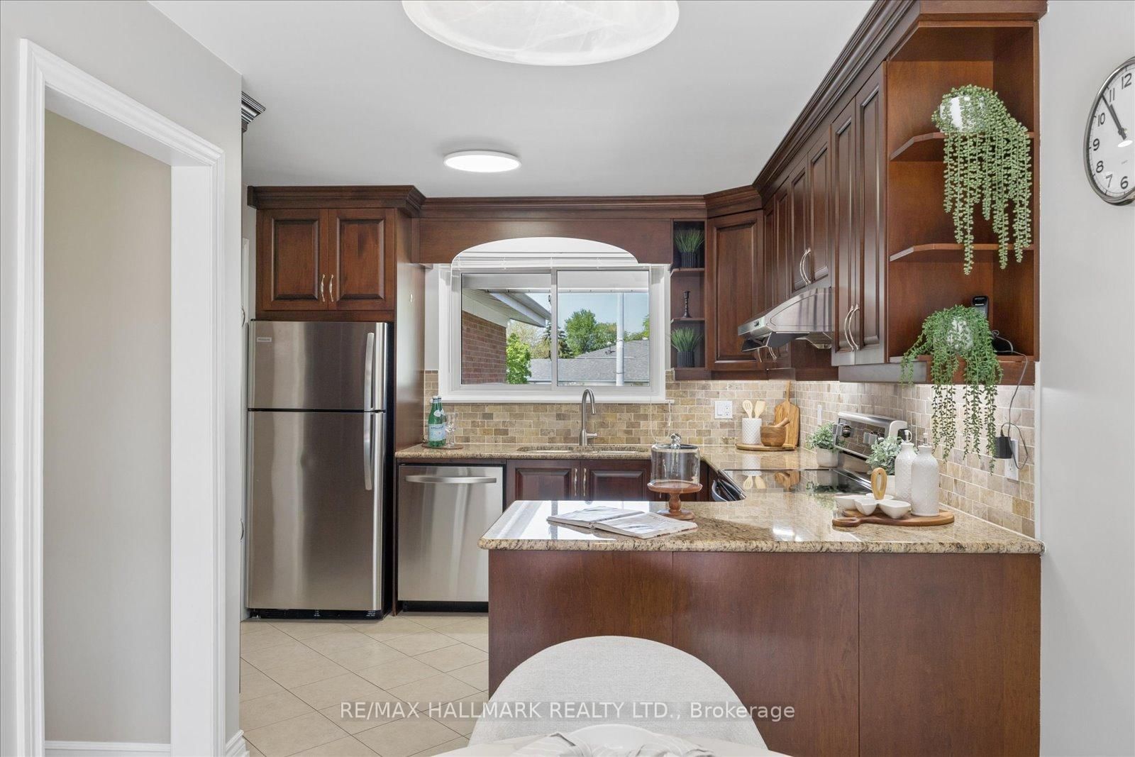 73 Fulbert Crescent • Toronto, ON photo 12