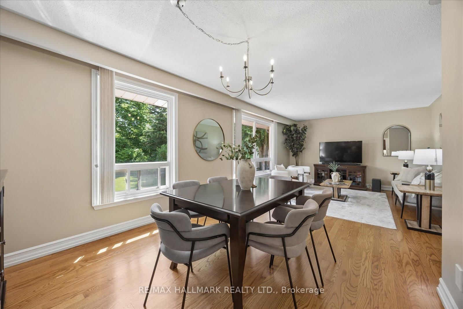 73 Fulbert Crescent • Toronto, ON photo 9
