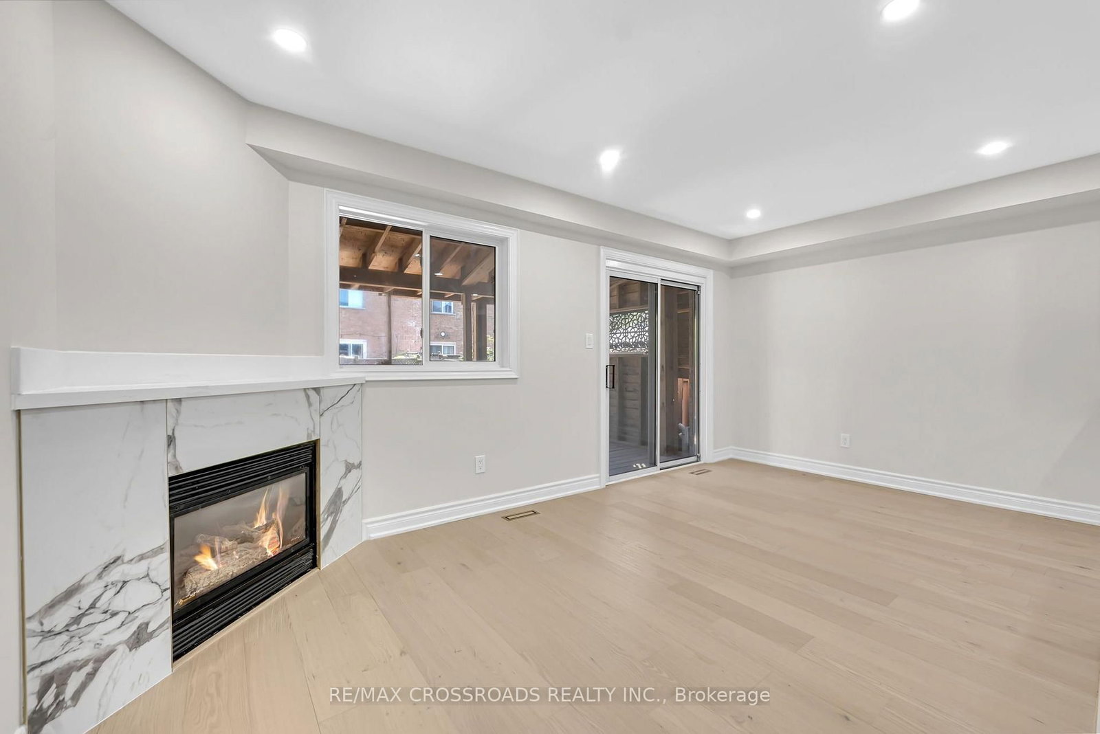 321 Sparrow Circle • Pickering, ON photo 11