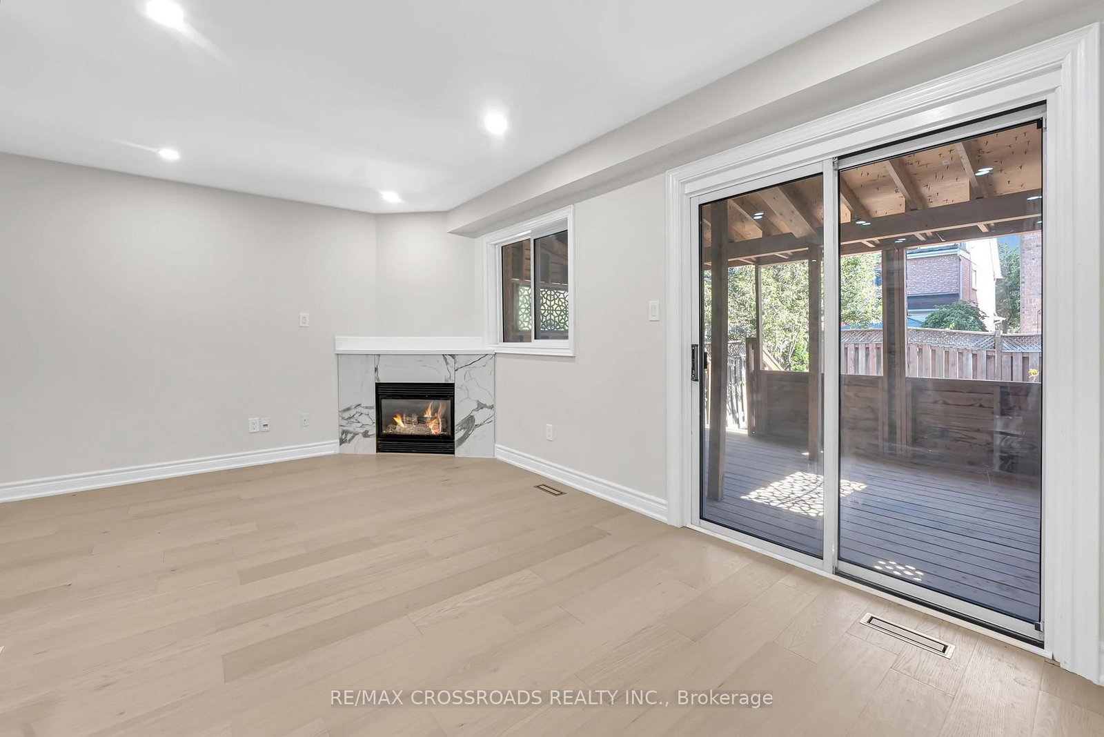 321 Sparrow Circle • Pickering, ON photo 12