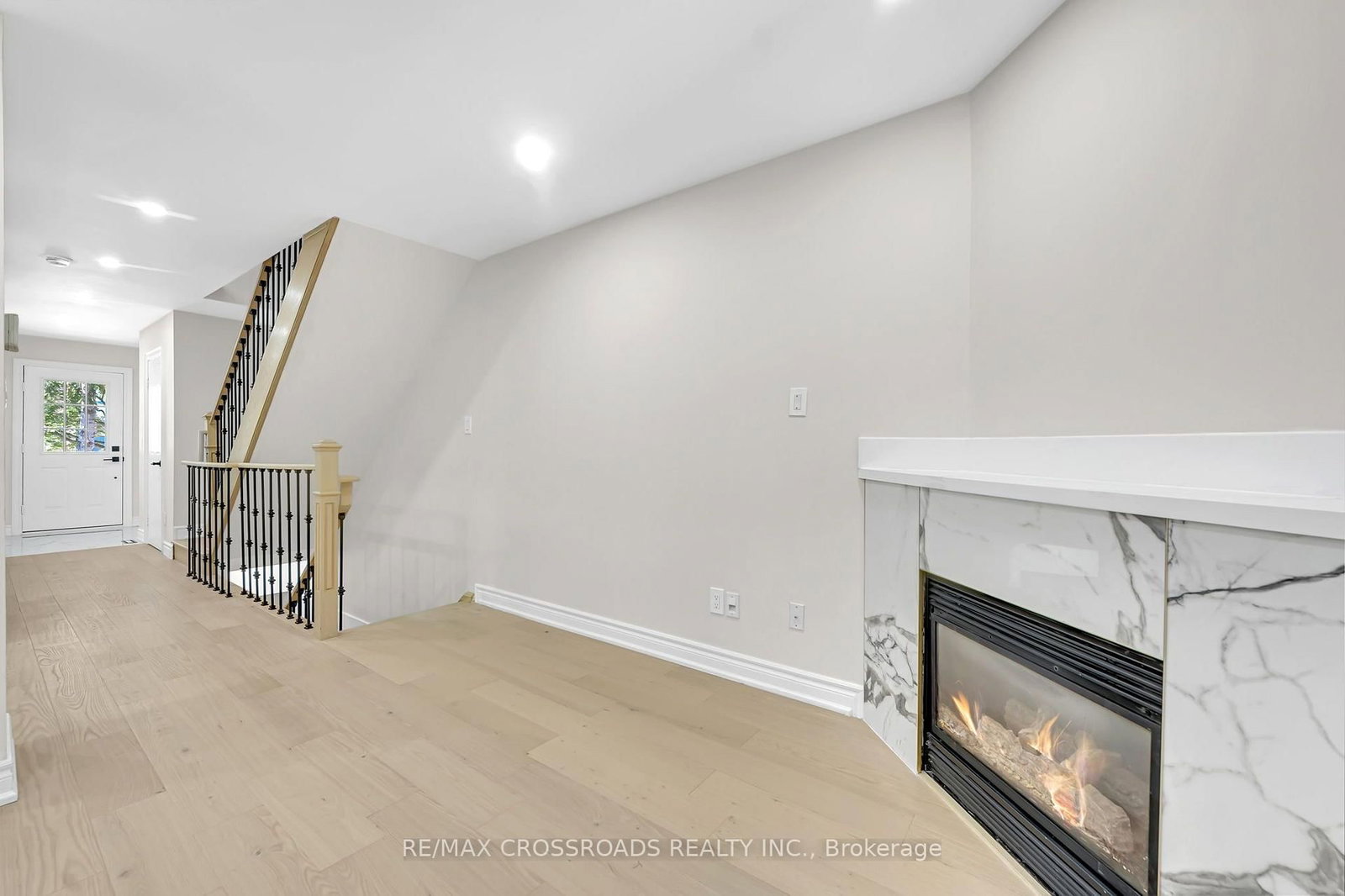 321 Sparrow Circle • Pickering, ON photo 13