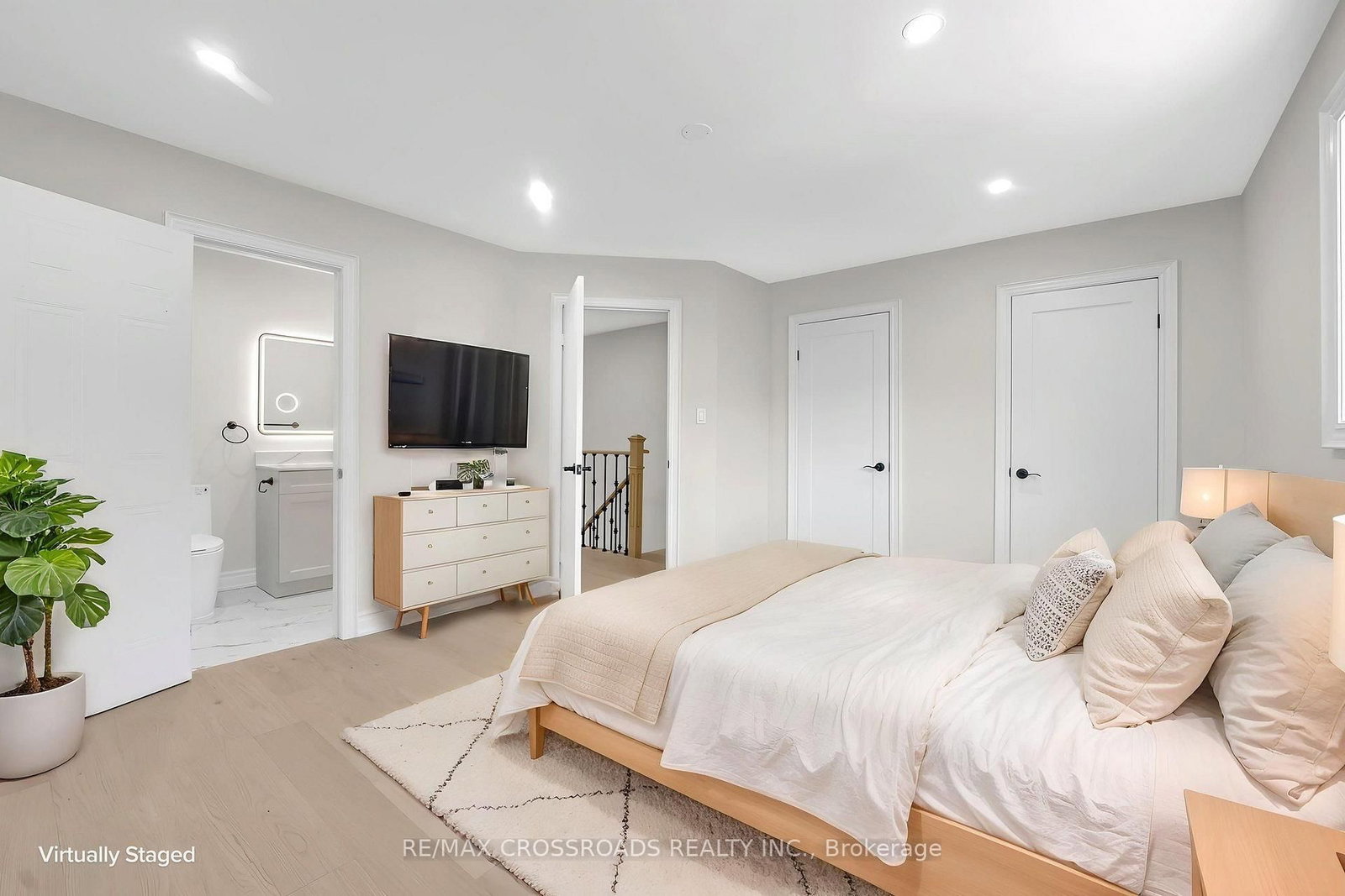 321 Sparrow Circle • Pickering, ON photo 19