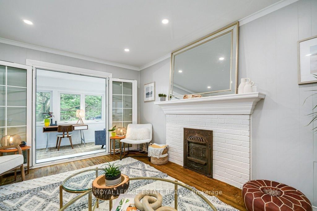 212 Lawlor Avenue • Toronto, ON photo 10