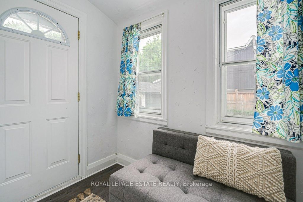 212 Lawlor Avenue • Toronto, ON photo 19