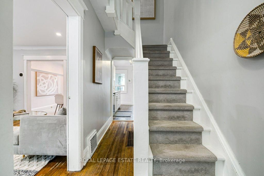 212 Lawlor Avenue • Toronto, ON photo 23