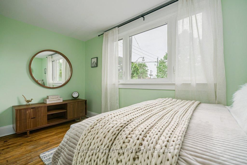 212 Lawlor Avenue • Toronto, ON photo 25
