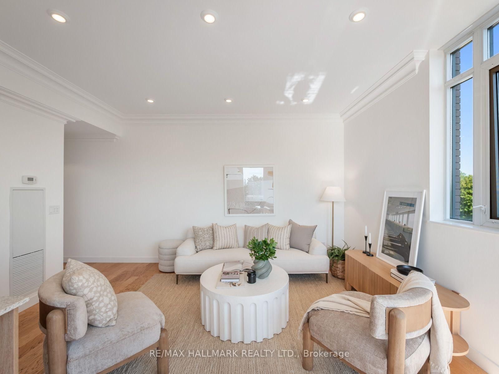 2055 Danforth Avenue • #414 • Toronto, ON photo 11