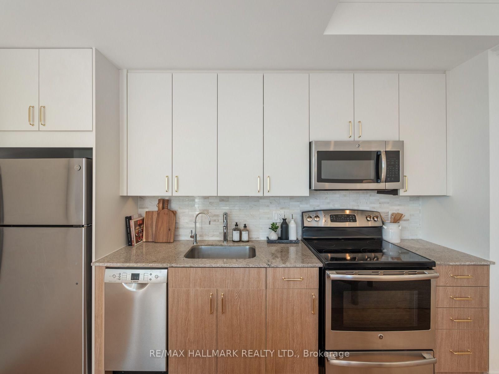 2055 Danforth Avenue • #414 • Toronto, ON photo 21