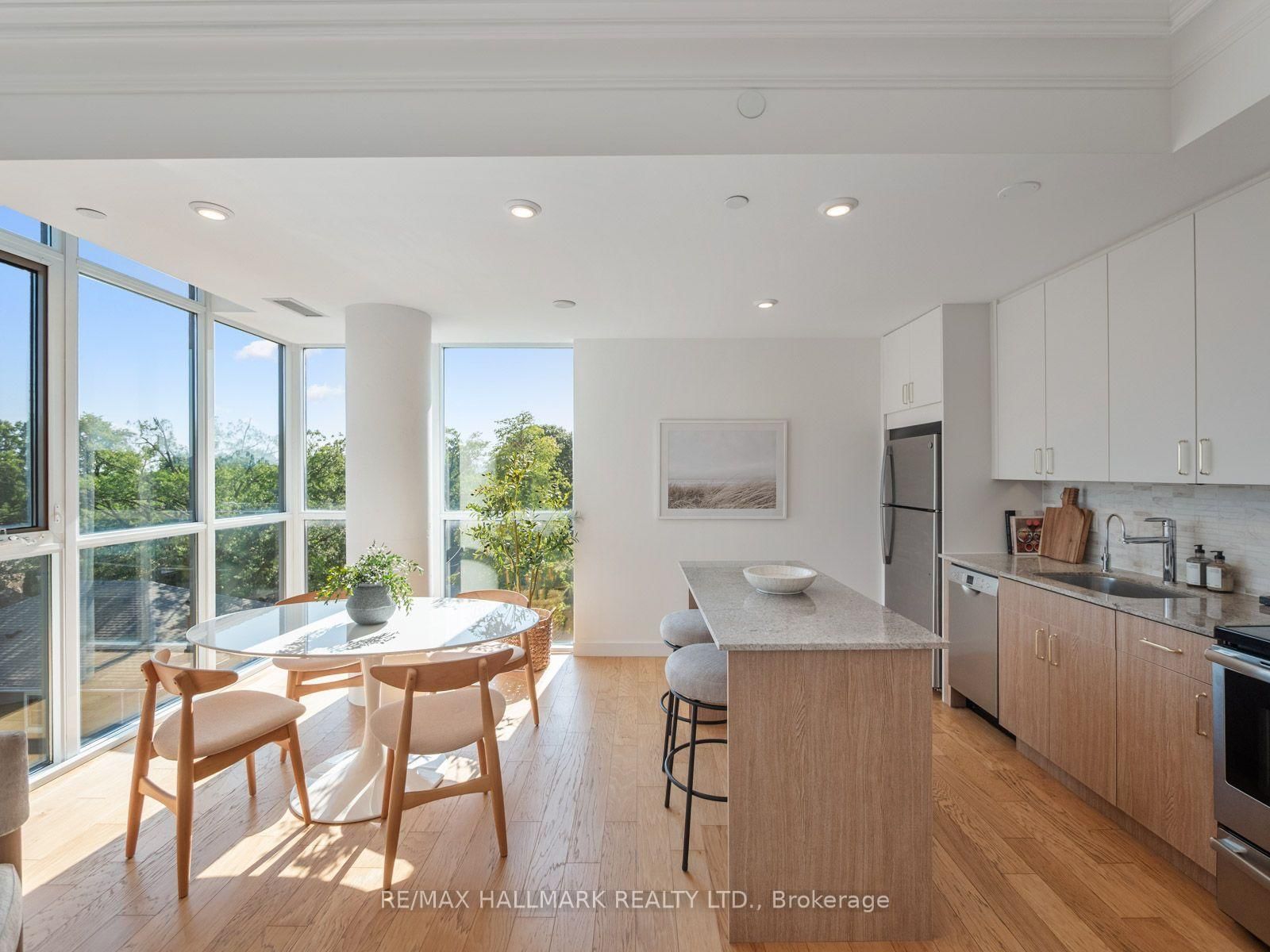 2055 Danforth Avenue • #414 • Toronto, ON photo 25