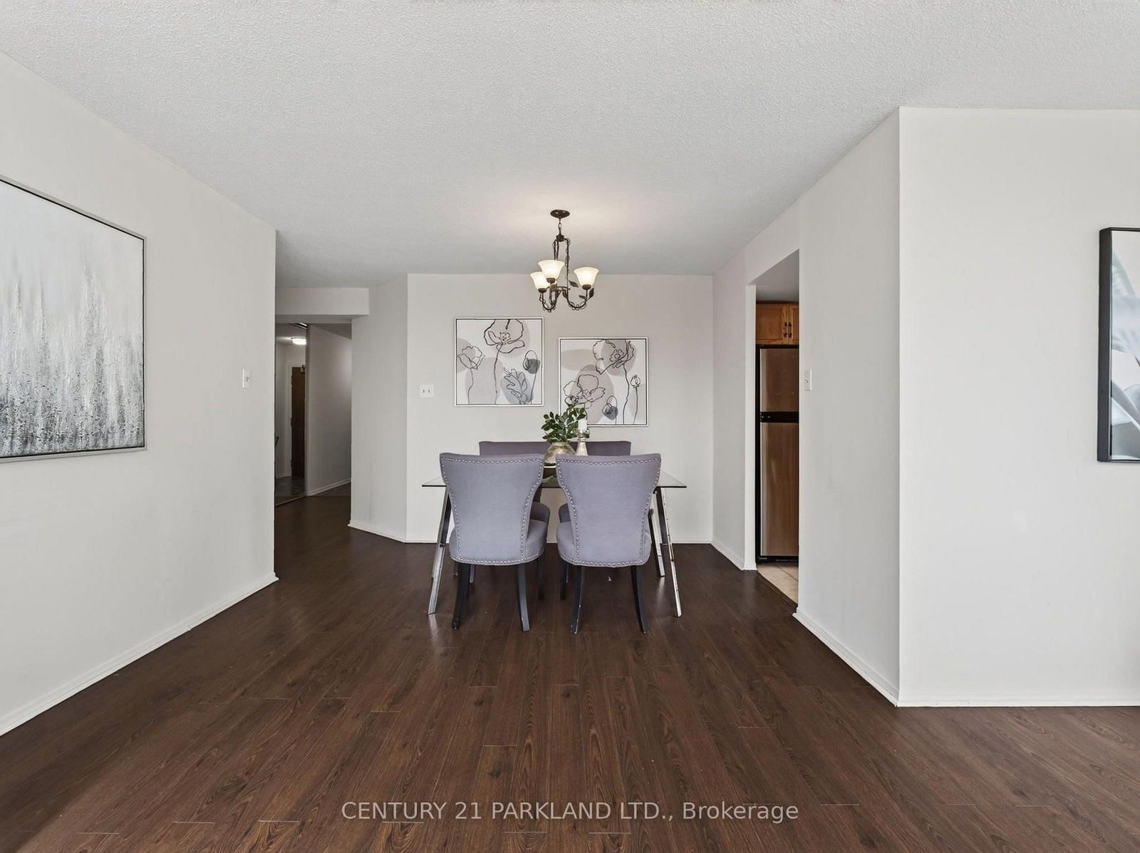 330 ALTON TOWERS Circle • #206 • Toronto, ON photo 12