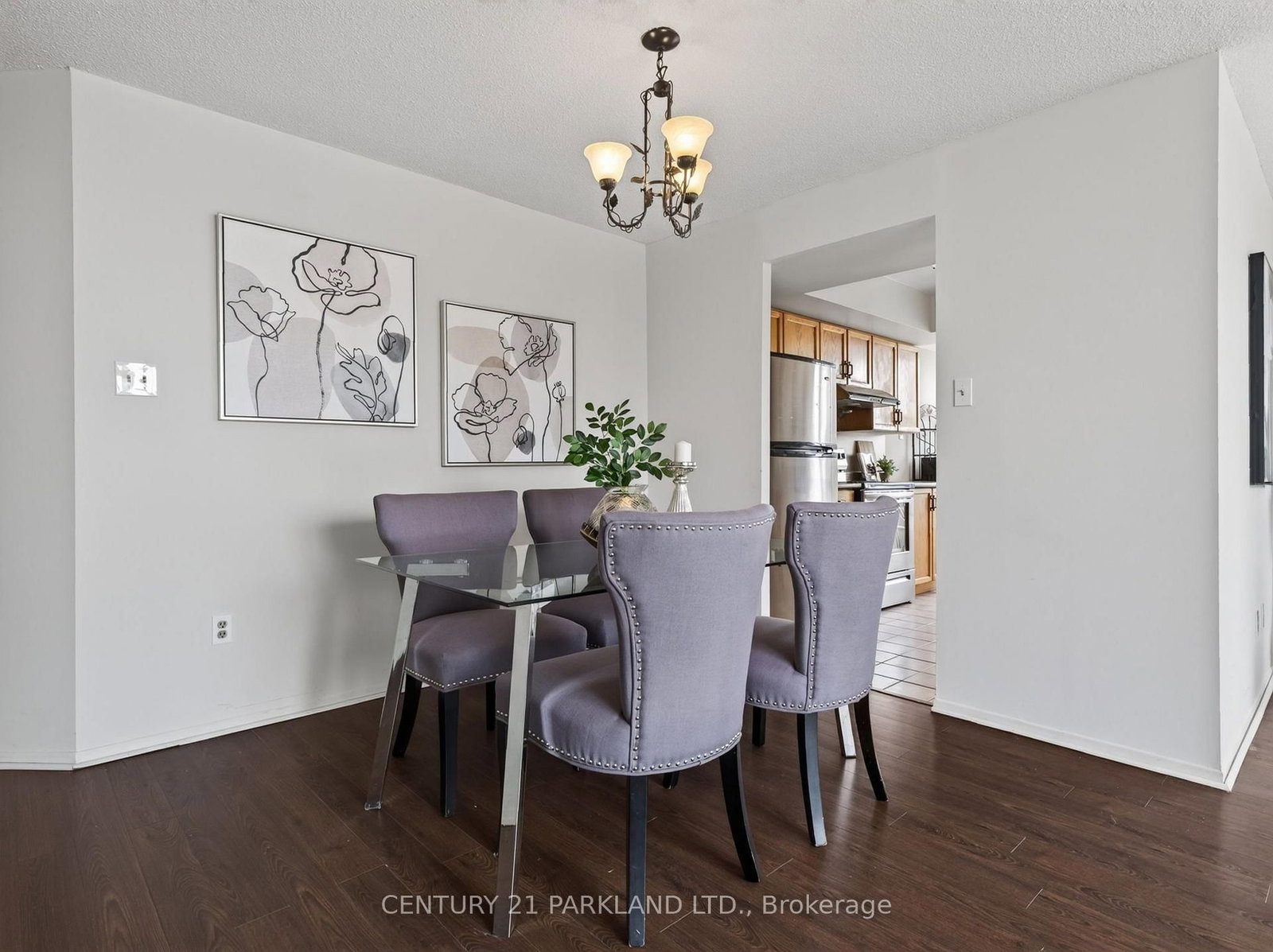 330 ALTON TOWERS Circle • #206 • Toronto, ON photo 13