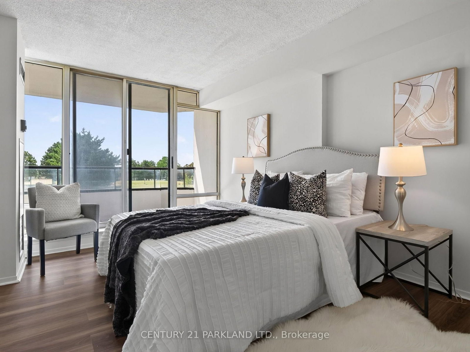 330 ALTON TOWERS Circle • #206 • Toronto, ON photo 25