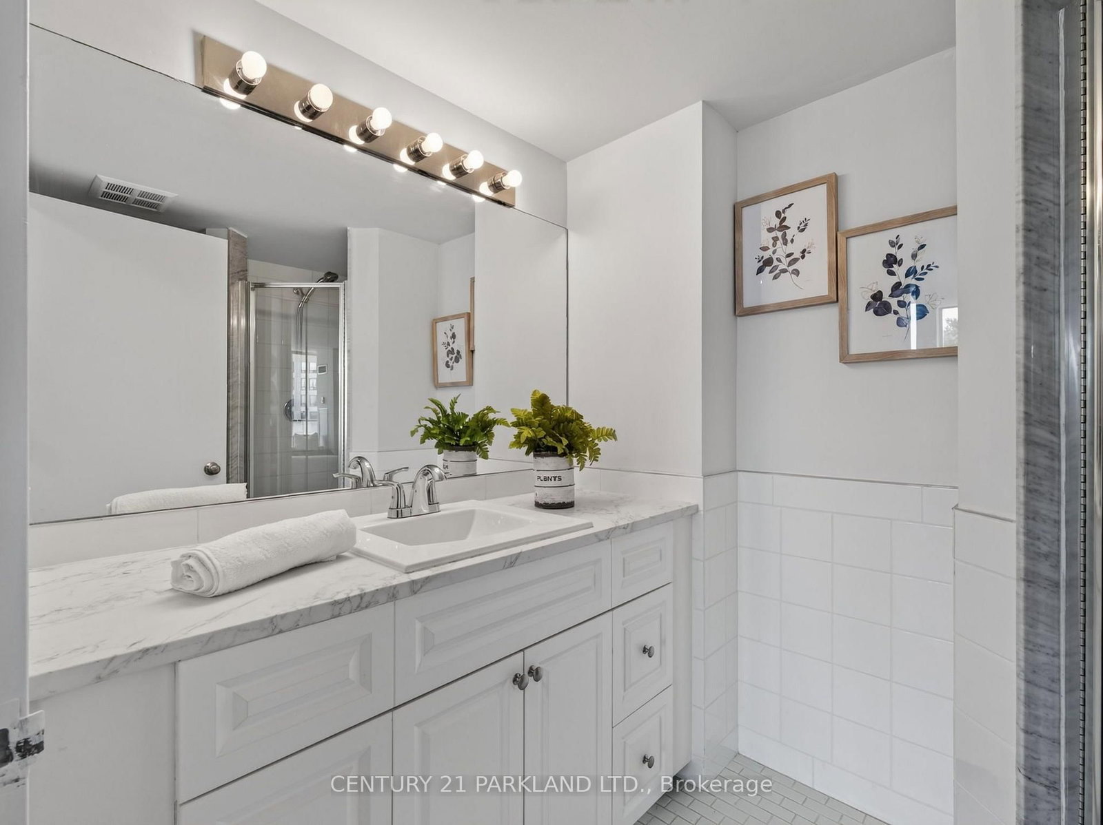 330 ALTON TOWERS Circle • #206 • Toronto, ON photo 30