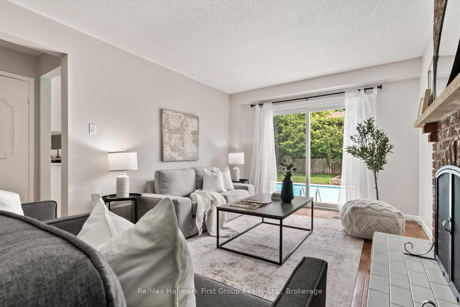 523 Reynolds Street • Whitby, ON photo 21