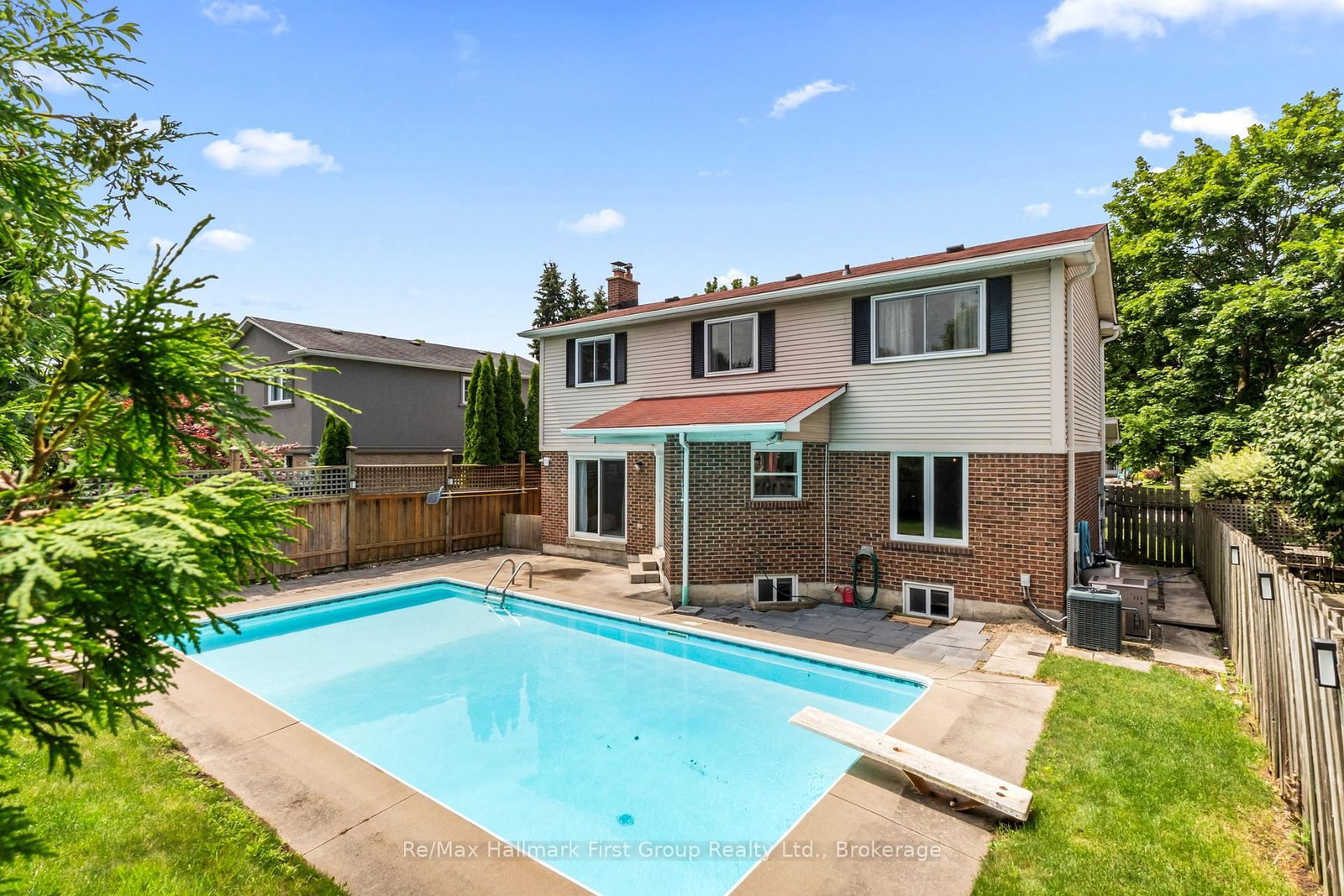 523 Reynolds Street • Whitby, ON photo 48