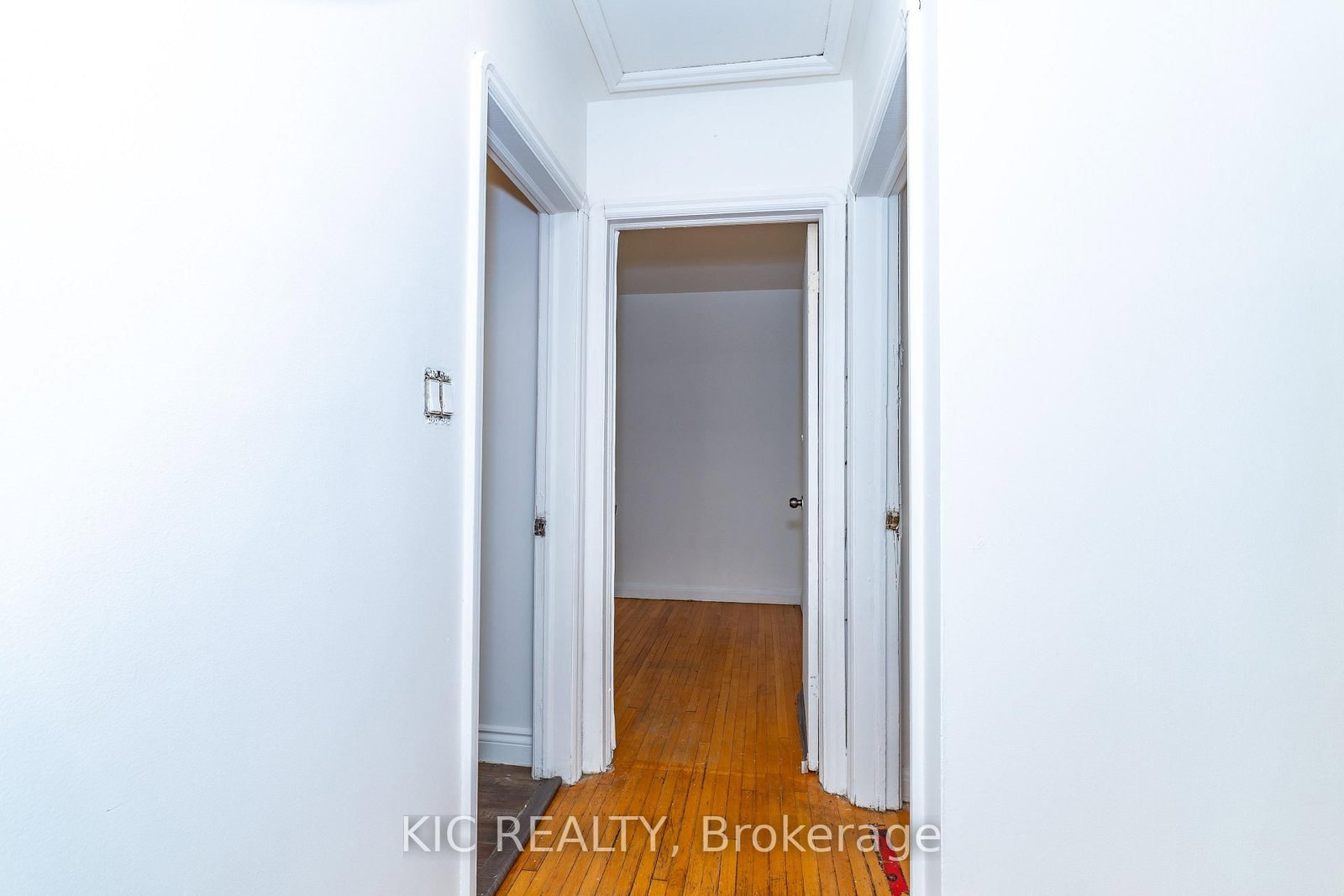 333 CADILLAC Avenue S • Oshawa, ON photo 11