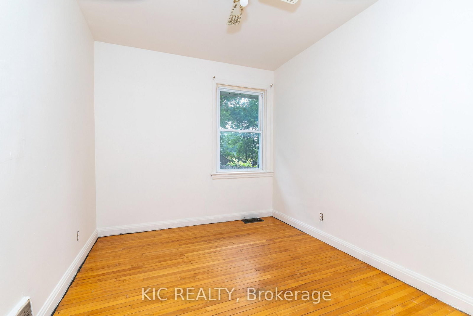 333 CADILLAC Avenue S • Oshawa, ON photo 14