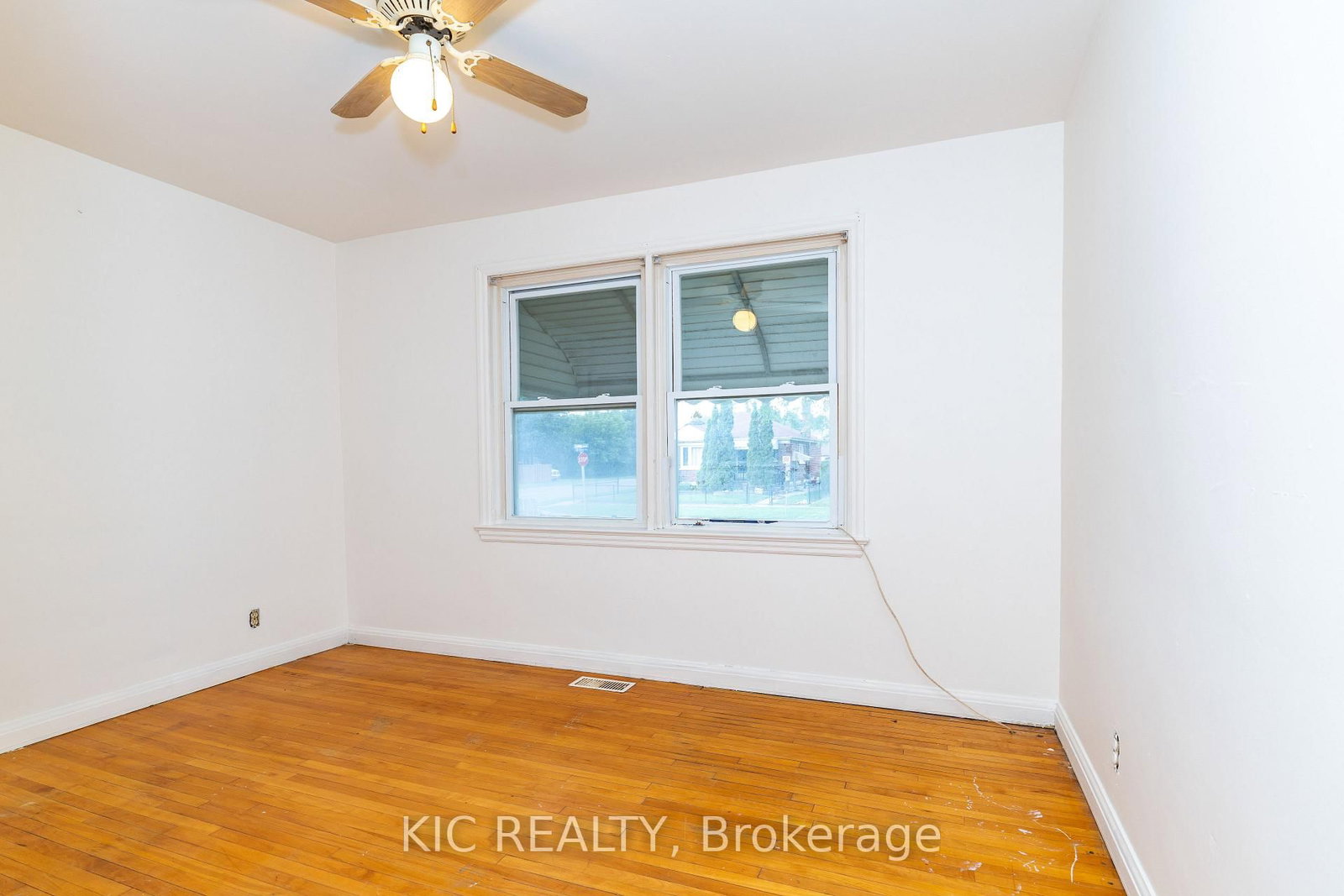 333 CADILLAC Avenue S • Oshawa, ON photo 16