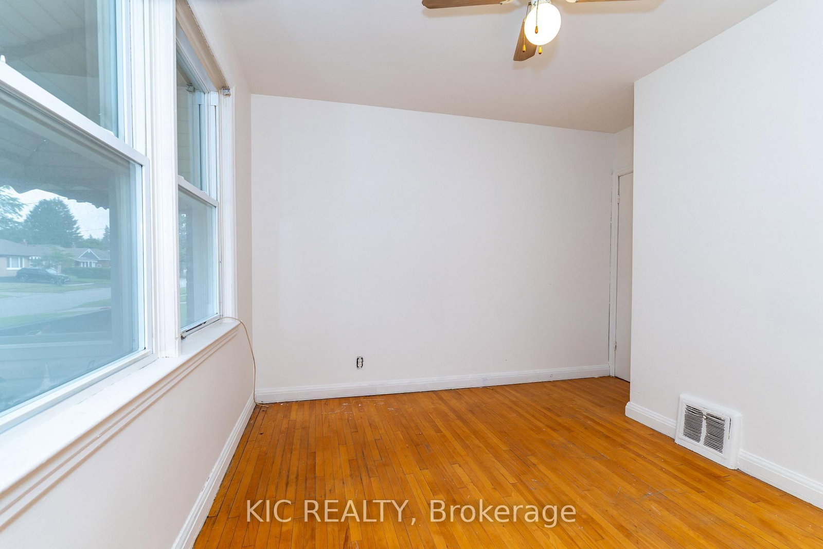 333 CADILLAC Avenue S • Oshawa, ON photo 18
