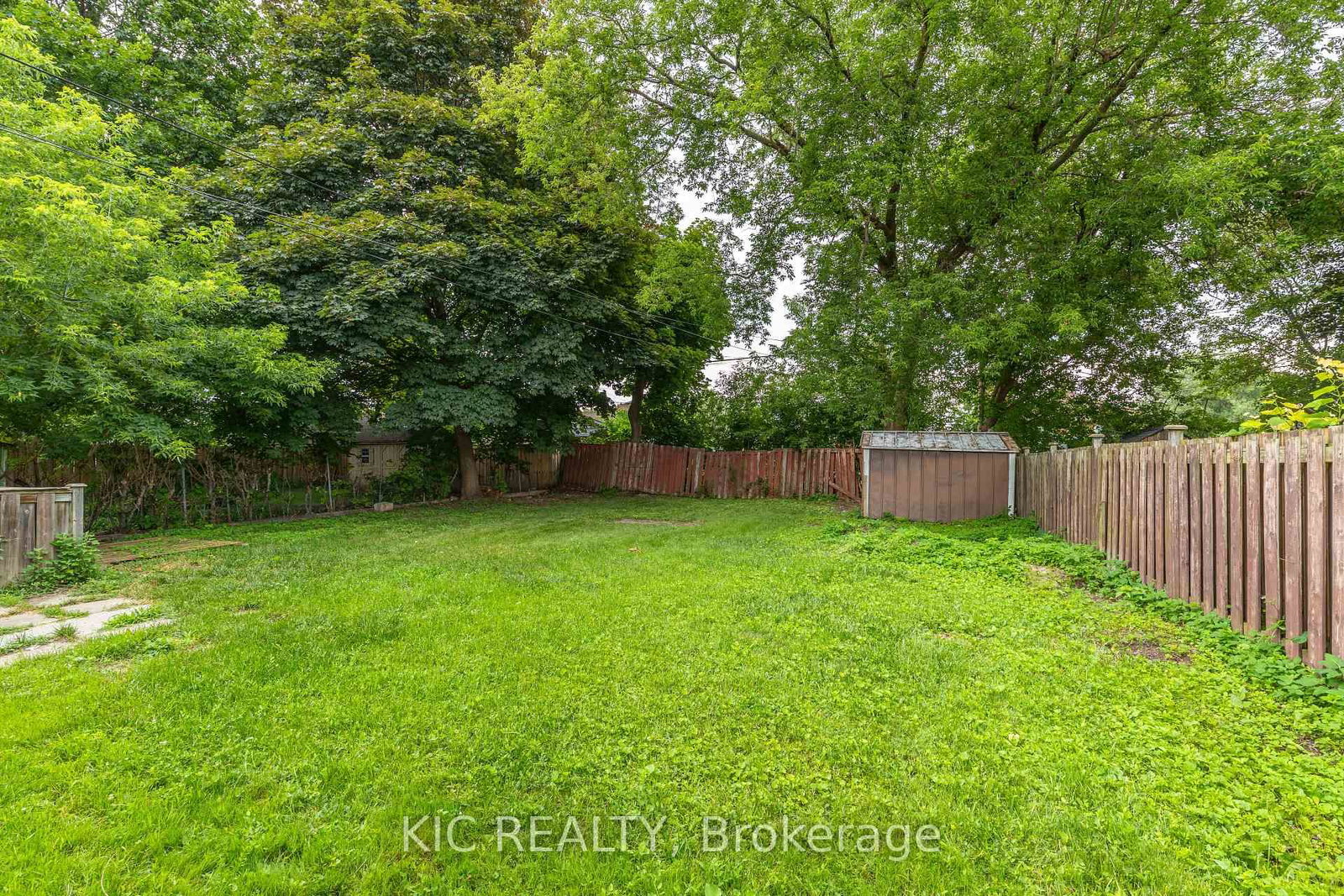 333 CADILLAC Avenue S • Oshawa, ON photo 20