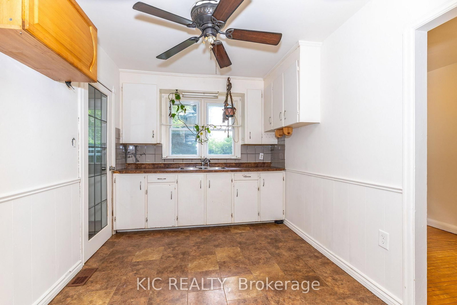 333 CADILLAC Avenue S • Oshawa, ON photo 6