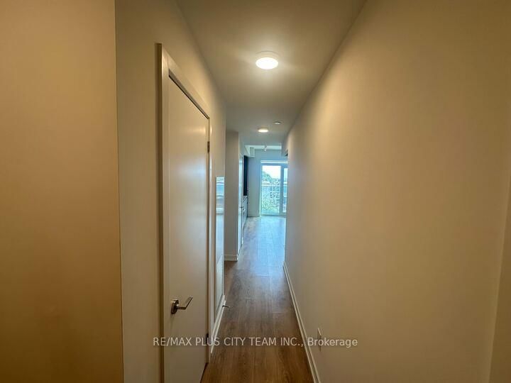 542 - 150 Logan Avenue