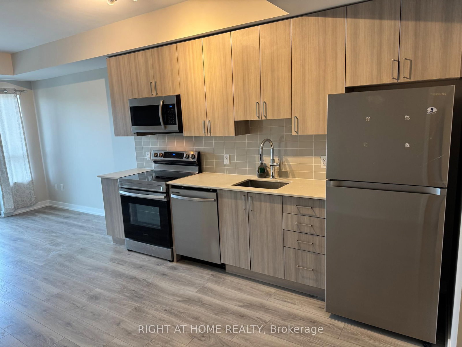 1455 Celebration Drive • #602 • Pickering, ON photo 3