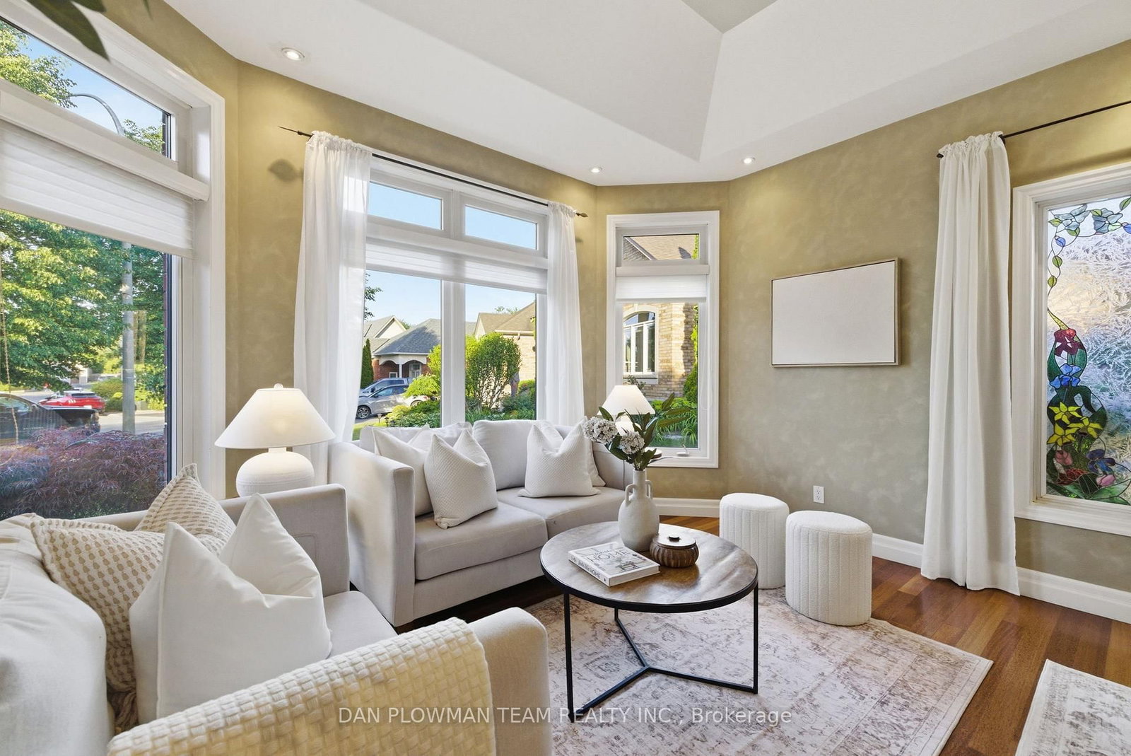 17 Burgundy Court • Whitby, ON photo 10
